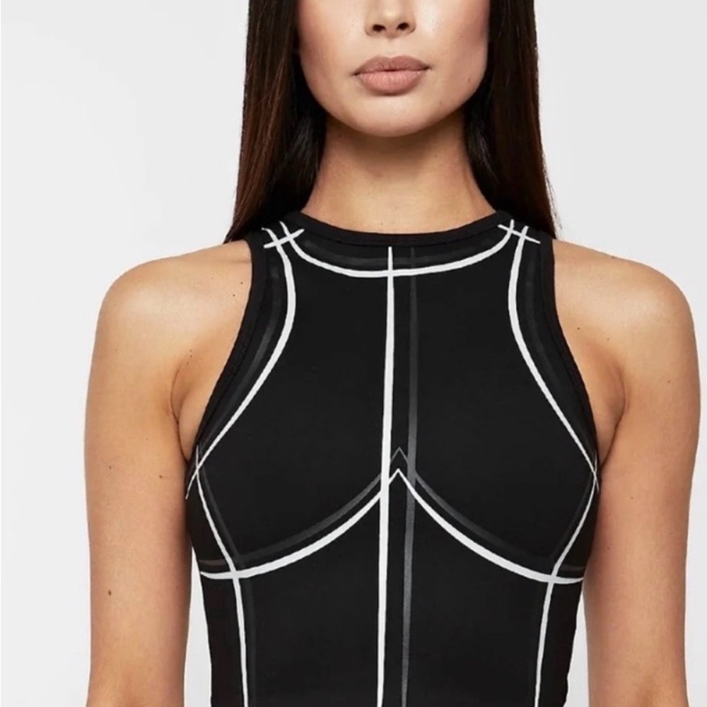 Maniere De Voir Black with White Piping SET
